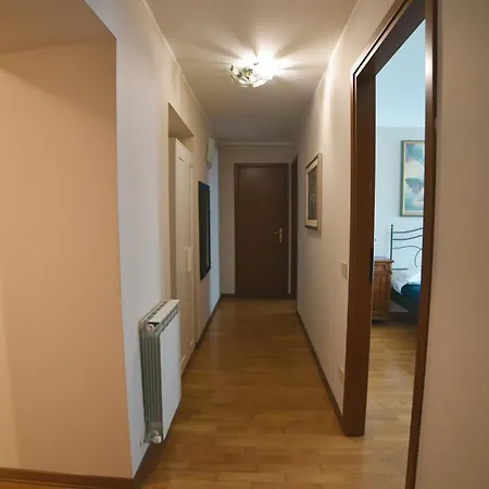 We - Corso Saba House * Триест